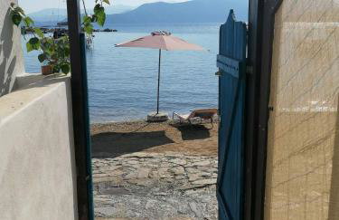 Sunny Days beach house - Photo 1