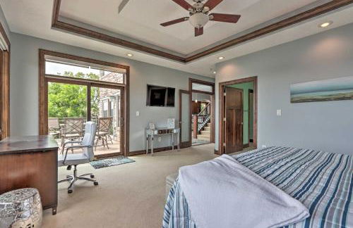 Boat Dock and Kayaks Luxury Lake of the Ozarks Home - Foto 12