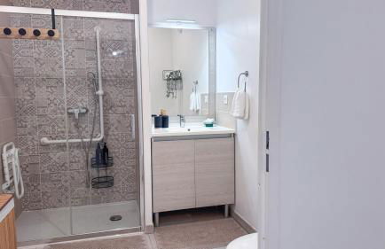 Studio récent avec terrasse Airbus Aéroport - Foto 14