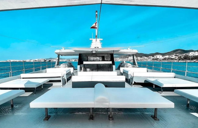 Aftersun em Catamarã - Apenas Adultos - Saindo de Platja d'en Bossa - Foto 5