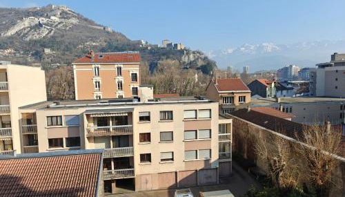 GARE, T2, Vue Bastille et Belledonne, climatisation, neuf - Foto 2