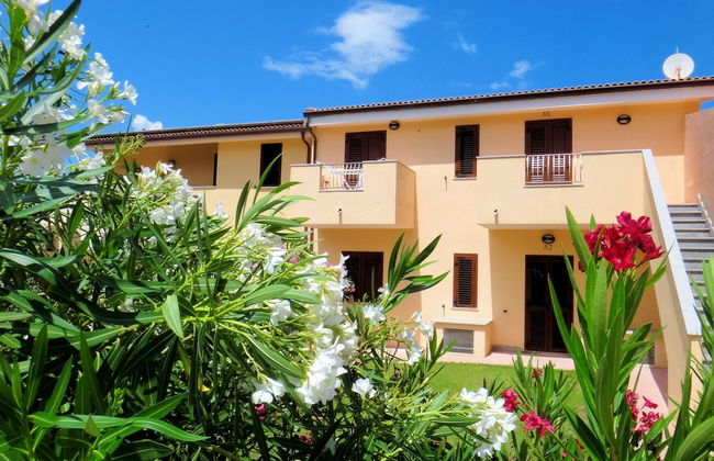 2 bedroom Apartment in Valledoria with garden and terrace - Photo 3