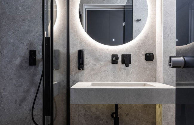 Kentro Luxury Suites - Photo 40