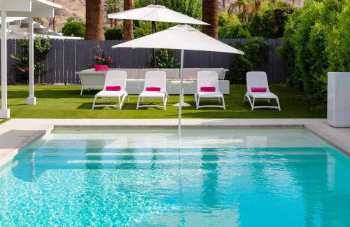 As seen on HGTV Desert Flippers The Pink Door - Foto 4