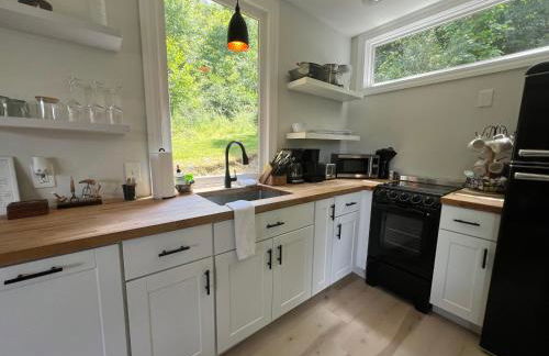 The Hideaway on Tacketts - Shipping Container - Photo 3