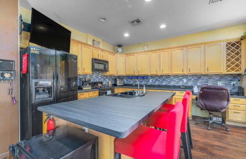 Family Fun Retreat Themed Rooms BBQ & Golf Course - Foto 13