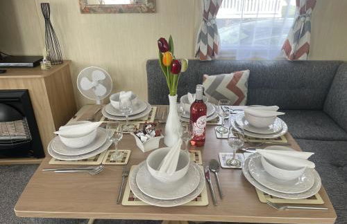 3 Bedroom Caravan, Edi Rita, Robin Hood, Pet Friendly - Photo 23