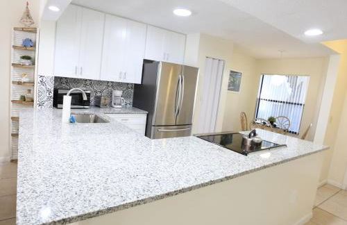 4330 Shorewalk lakeview condo close to IMG and Beach - Foto 53