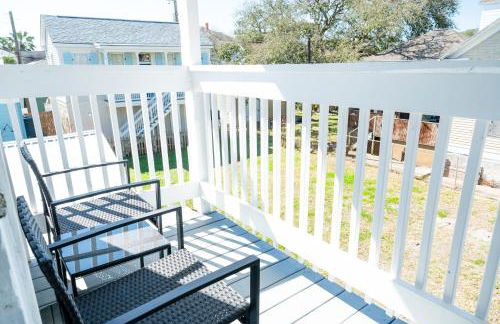 White Magnolia - Bakery Treats, Walk to Beach, Strand, Cruise, Pleasure Pier - Foto 23