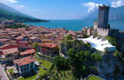 La Madrugada - Foto 17