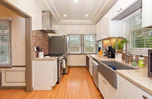 The SOFI Special - Modern Retreat, Dog Friendly - Photo 25