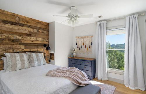 New Luxury 4 bedroom Mountain View Home w/hot tub! - Foto 7