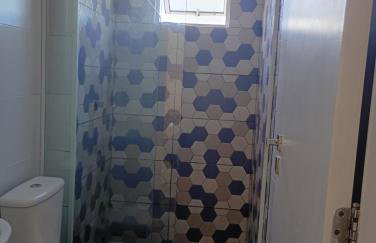 Excelente casa com isolamento térmico, dois quarto - Photo 2