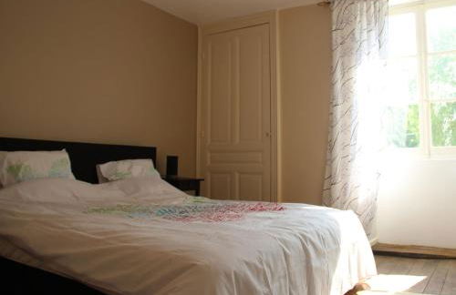 Elegant Family Home in Bouix - Foto 18