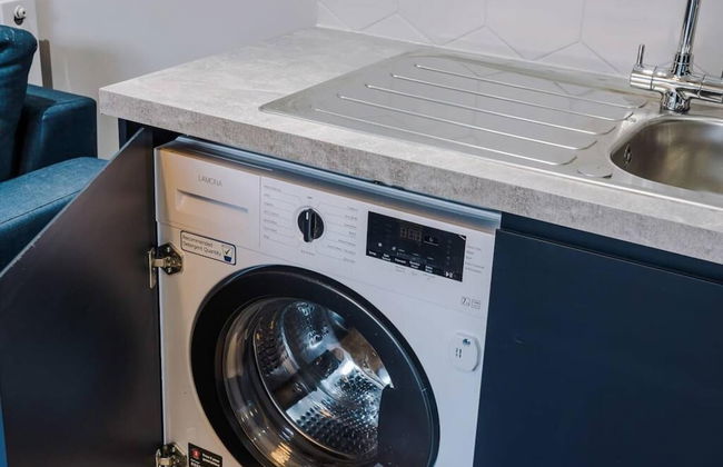 Host Apartments The Georgian Coach House 2 - Photo 12