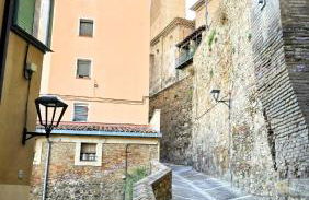 Your Central Base in Historic Tarazona - Photo 9