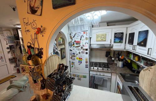 FLAT Surrounded by Nature WIFI & Pool & beach Nearby - Foto 21