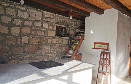 D HOUSE authentic Zlarin house, relaxing courtyard and terrace - Photo 2