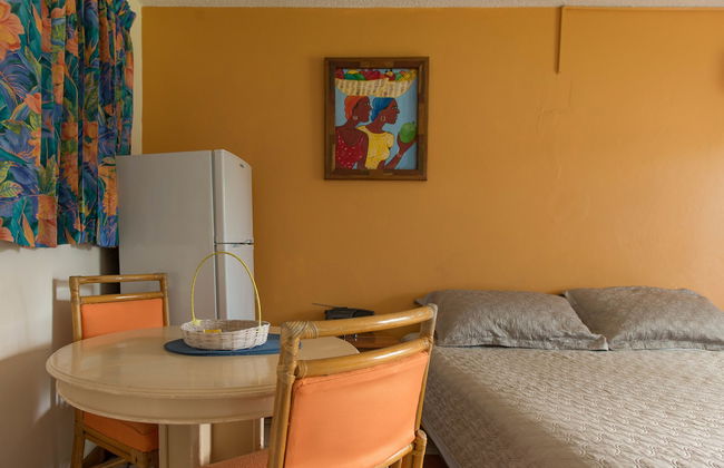 Point Village Studios and Suites - Photo 5