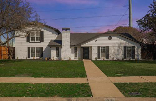Perfect Getaway Home w Pool Jacuzzi Cinema Room - Foto 39