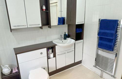 Comfy NEC, Birmingham Airport Stay, Free Parking - Foto 29