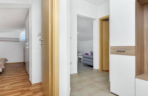 Apartment Cico-9 by Interhome - Foto 11