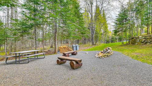 Newcomb Retreat with Mountain Views and Fire Pit! - Foto 2