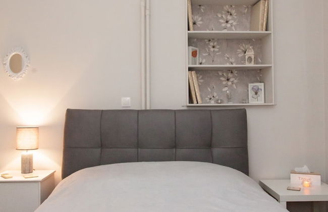 Fabulous Apartment Across Flisvos - Foto 7