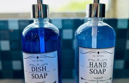 3-Bedroom, Prime Location, Private Backyard! - Foto 21