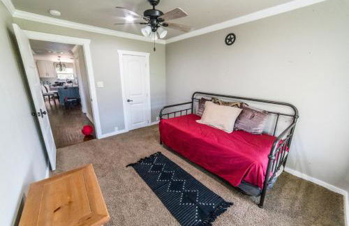 Queen and Duke Cottage - Photo 25