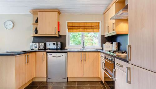 Kingham Lodge - Photo 2