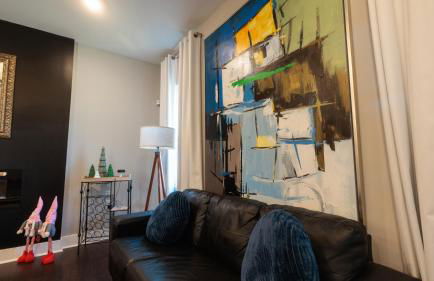 Incredible King Bed Room Private Bathroom - Foto 9