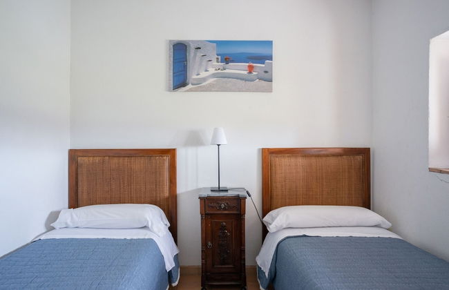 Vibranr Holiday Home in Aiguaviva With Swimming Pool - Foto 12