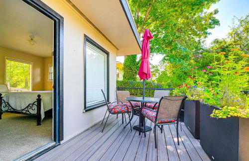 Grants Pass Getaway with Expansive Deck! - Foto 24