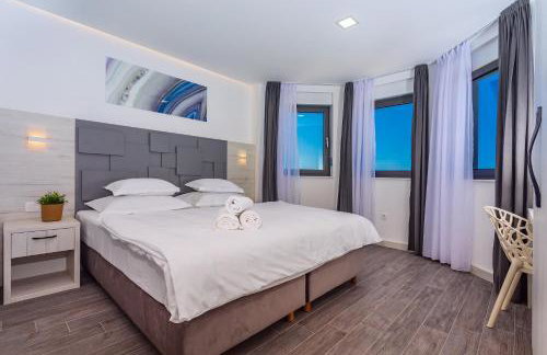 Villa Belvedere with heated pool, billiards, Media room, sea views,10 pax - Foto 37