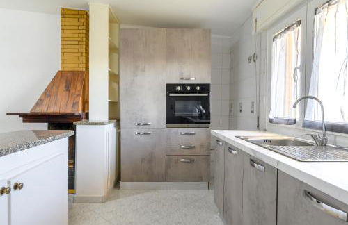 Coastal Whisper - 9 min to Airport & 700m to Sea - Foto 17