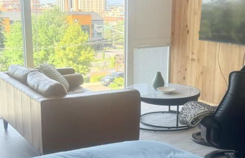 Cozy Studio with Parking, and Kitchen - Foto 1