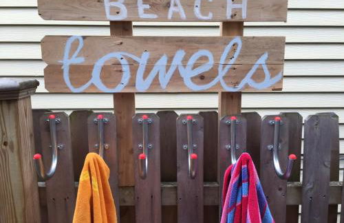 3BR Beautiful Remodeled Victorian w/ Beach Locker - Foto 24