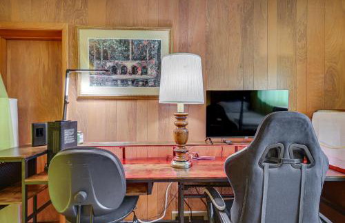 Rustic Chic Retreat 4 Mi to Kennywood! - Foto 21