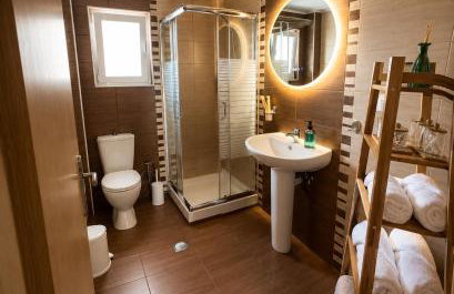 The Lumen - Designed for Elegant Stays in Alexandroupoli - Photo 4