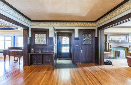 Massive 5 bedroom downtown - Photo 28