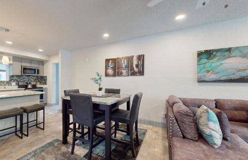 Riviera Beach Gem - Foto 11