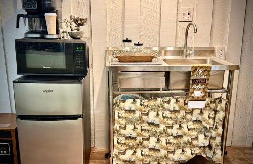 King Suite & Bunkhouse - Deer Camp - WiFi - Grill - Foto 4