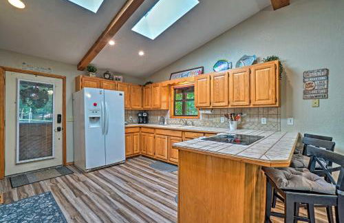 Home with Large Deck on Table Rock Lake! - Foto 5