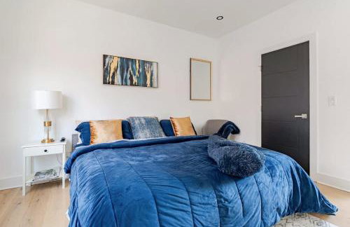 Modern Lakeview Home with Private Dock Sleeps 5 - Foto 4