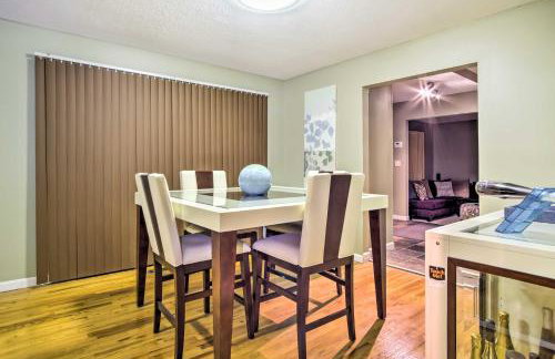 Suburban Detroit Home with Porch, Yard and Fire Pit! - Foto 8