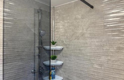 Stunning Home In Salopeki Modruski With Wifi - Photo 27