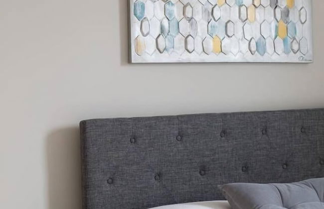 Trendy Little Italy 3 Bedroom Condo - Foto 18