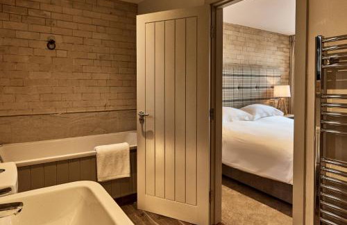 The Carriage House - Photo 8