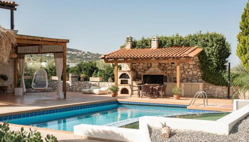 Agnes Villa, Unrivalled Living with Private Pool, By ThinkVilla - Foto 5